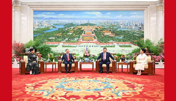 習近平夫婦同蘇林夫婦親切話別